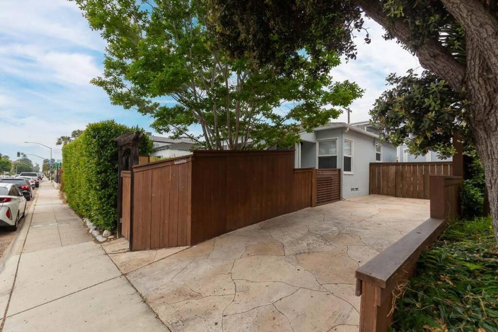 Beach House In The Heart Of Pb San Diego Exterior photo